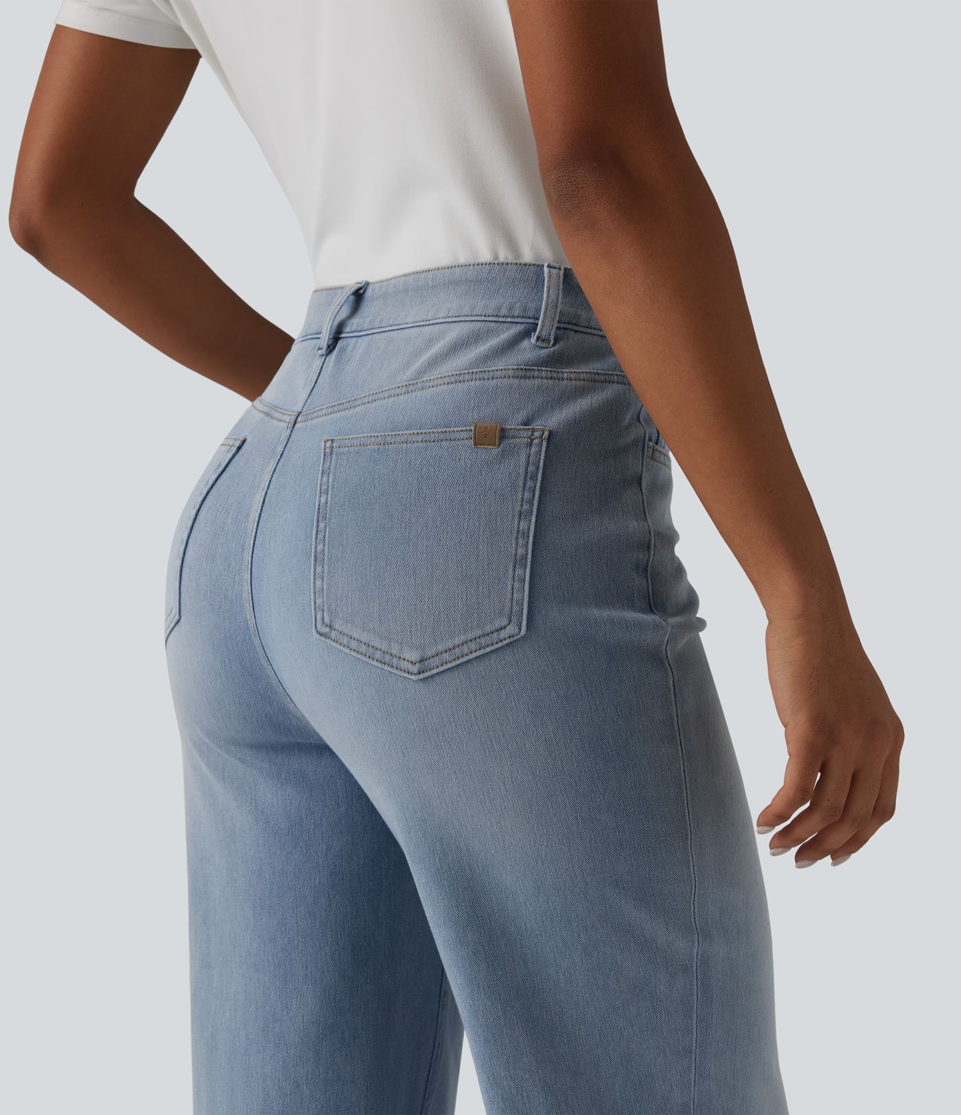 Halara Flex™ - Lässige, verwaschene Jeans mit hohem Bund, mehreren Taschen, umgeschlagenen Bündchen und geradem Bein