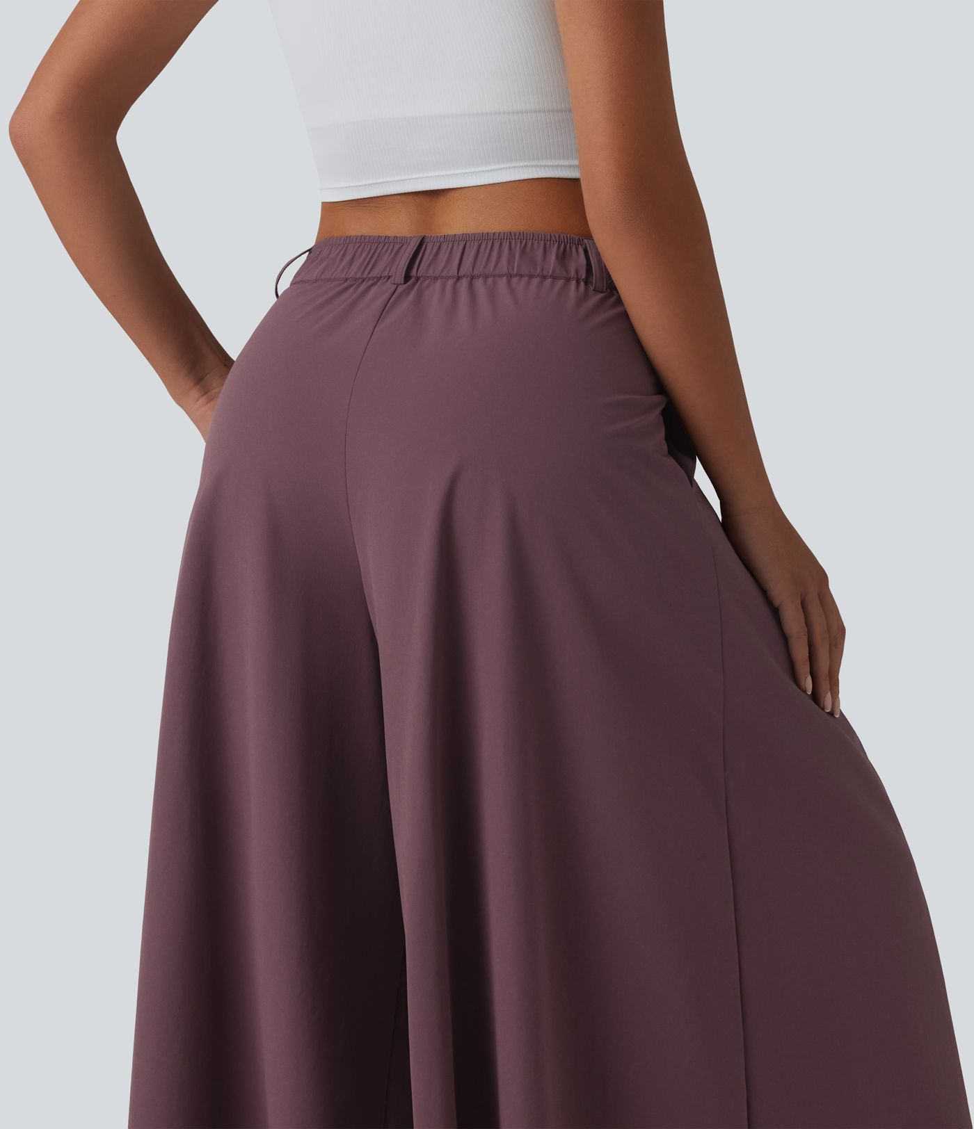 Mittelhoch geschnittene, plissierte 7/8-Freizeit-Culottes mit Taschen