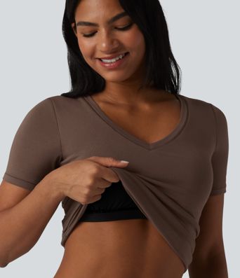 T-shirt décontracté en coton Halara, col en V, manches courtes et soutien-gorge intégré - Bonnets B à DD