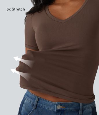 T-shirt décontracté en coton Halara, col en V, manches courtes et soutien-gorge intégré - Bonnets B à DD