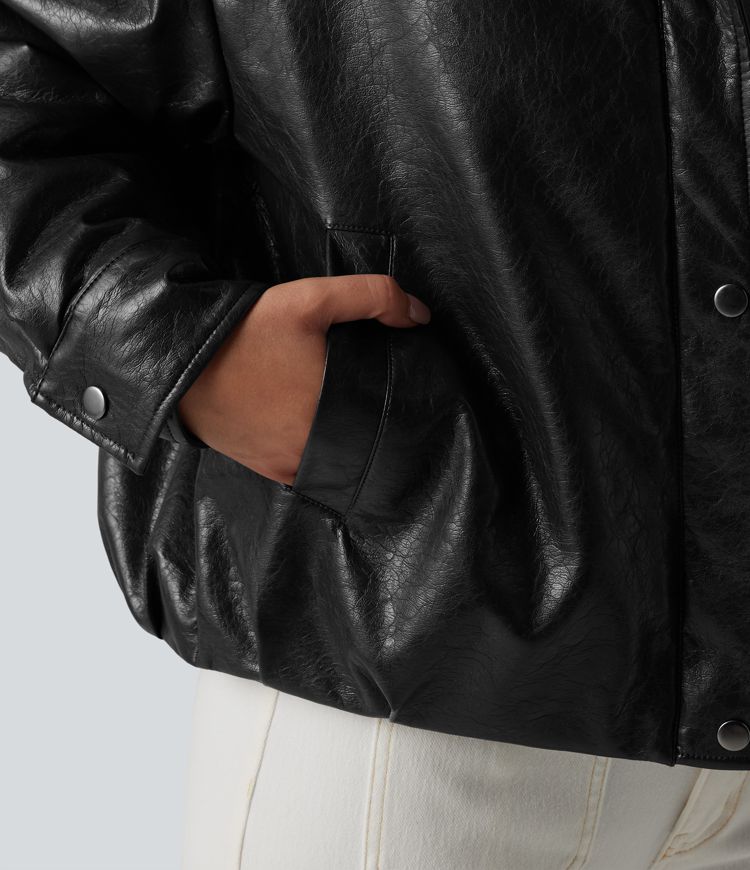 Casual faux leather jacket with faux fur collar and zip fastening with pockets