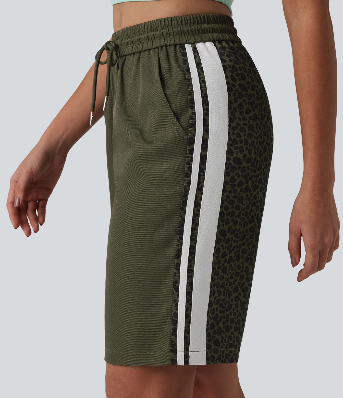 Mid Rise Drawstring Color Block Stripes Contrast Leopard Casual Baggy Shorts 10'' with Pockets