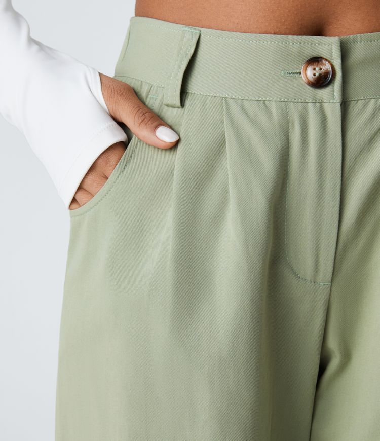 Lässige Jogginghose aus Baumwolle mit mittelhohem Bund und Seitentaschen