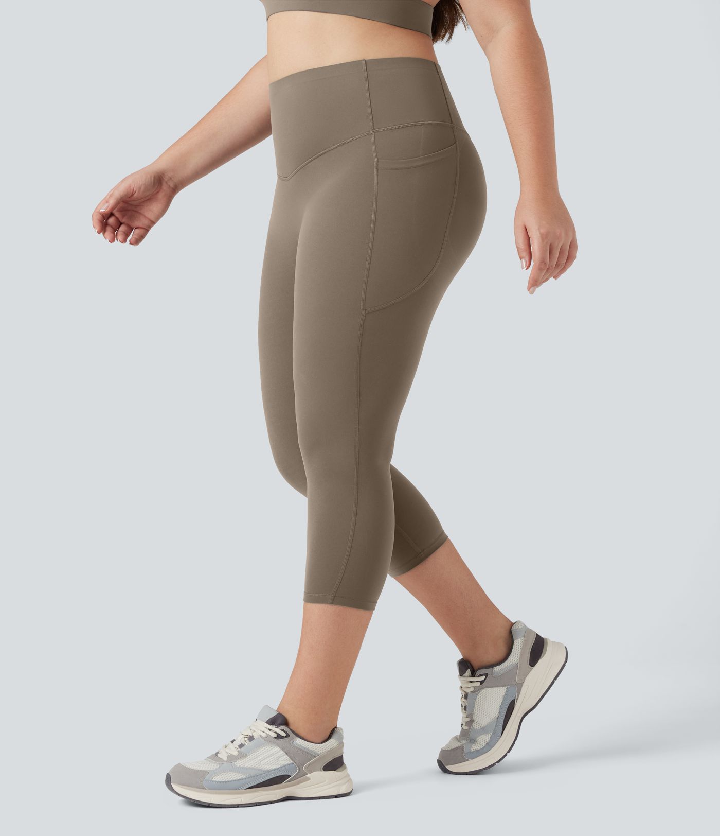 Große Größen Halara UltraSculpt™ SoCinched Capri-Trainingsleggings mit hohem Bund, poanhebend und bauchformend, mit Taschen