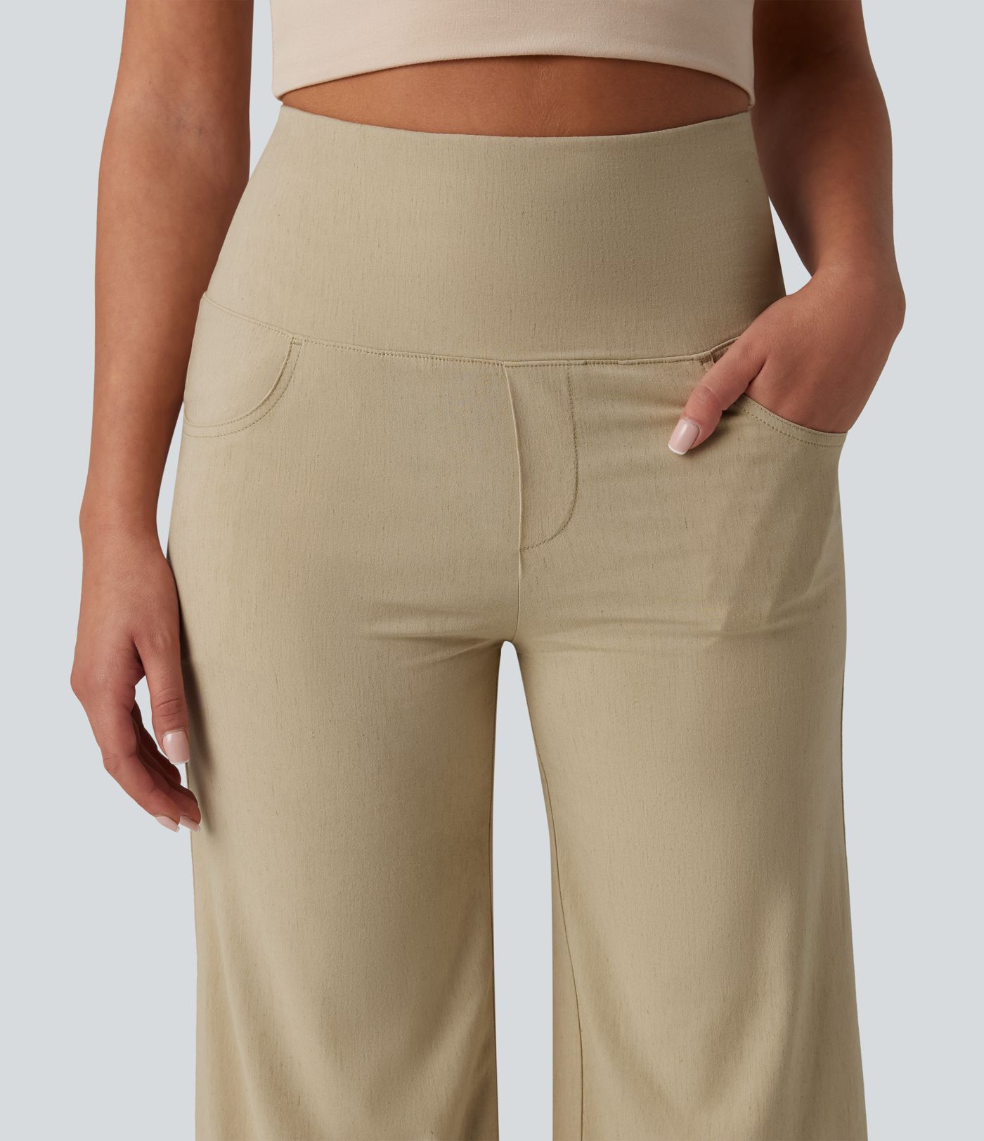 Hochgeschnittene, figurformende Freizeithose aus Stretch-Leinen mit weitem Bein und Taschen