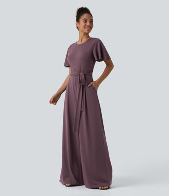 Jumpsuit mit Rundhalsausschnitt, kurzen Ärmeln, vorn zum Knoten, weitem Bein und Taschen – Easy Peezy Edition Jumpsuit mit Rundhalsausschnitt, kurzen Ärmeln, vorn zum Knoten, weitem Bein und Taschen – Easy Peezy Edition