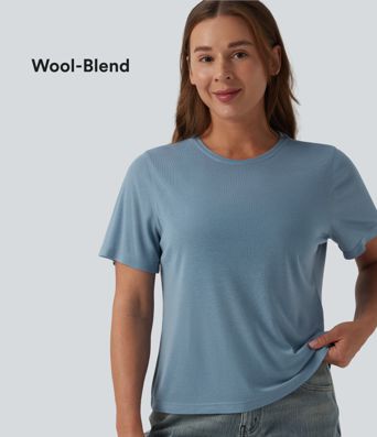 Lässiges T-Shirt aus Wollmischung mit Rundhalsausschnitt und kurzen Ärmeln