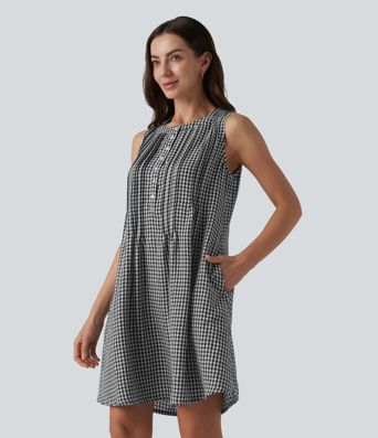 Lässiges, ärmelloses Minikleid in Leinenoptik mit Rundhalsausschnitt, Seitentaschen und Karomuster