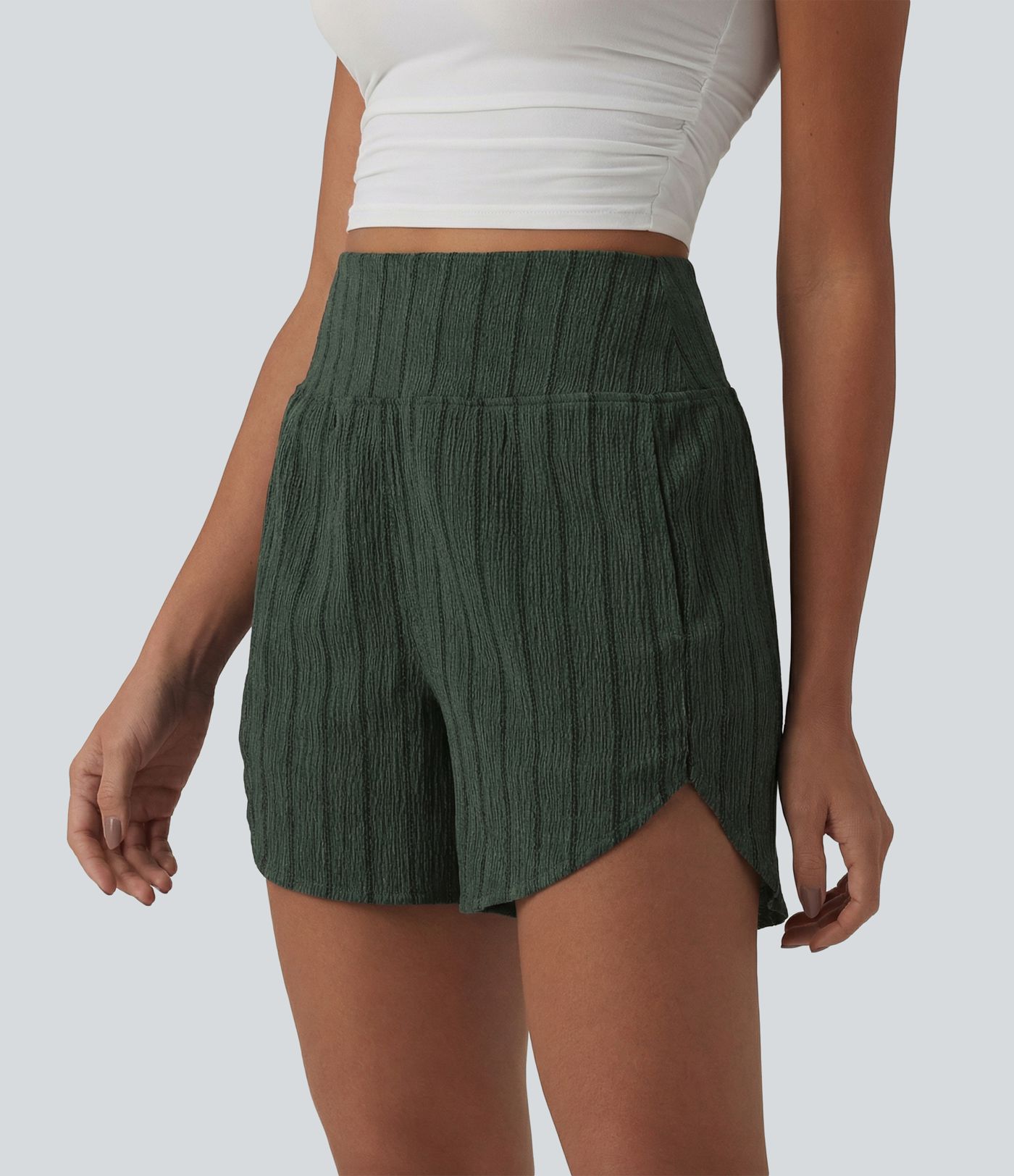High Waisted Curved Hem Stripe Casual Shorts with Pockets High Waisted Curved Hem Stripe Casual Shorts with Pockets