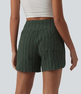 High Waisted Curved Hem Stripe Casual Shorts with Pockets High Waisted Curved Hem Stripe Casual Shorts with Pockets