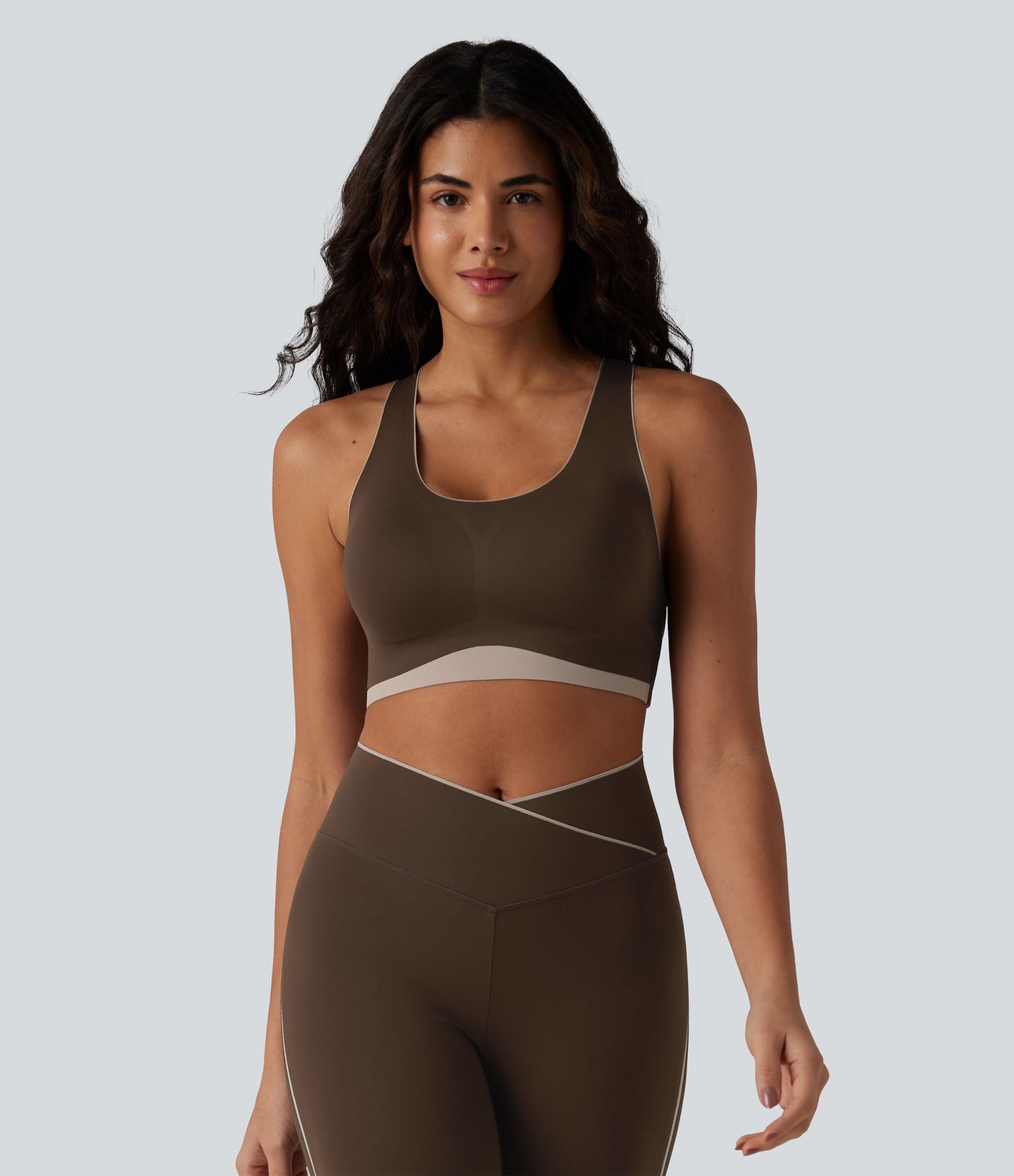 Low Support U Neck Built-in Bra Racerback Color Block Workout Sports Bra