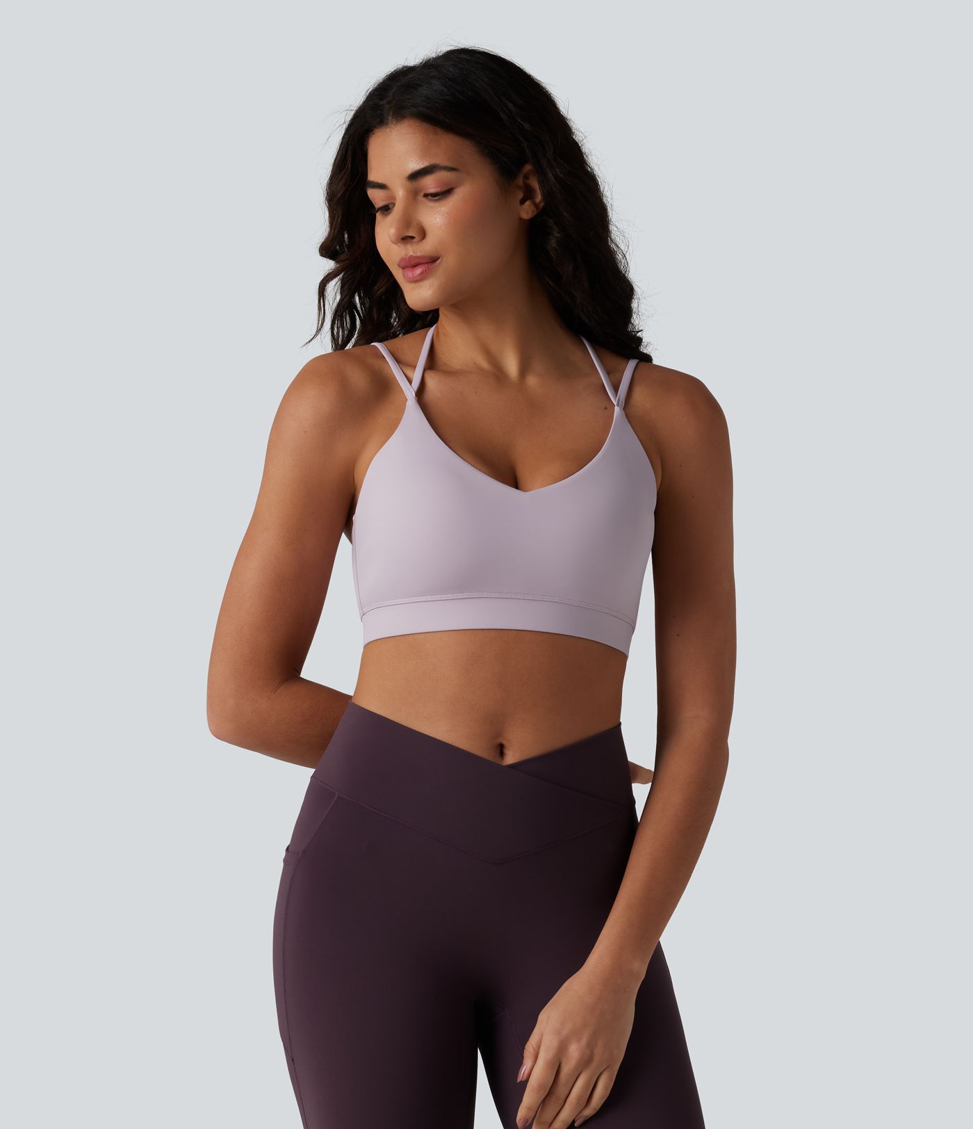 Brassière de sport de yoga à maintien léger avec soutien intégré