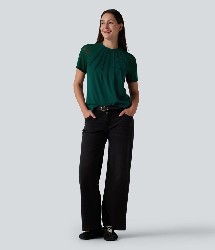 Blusa casual con cuello redondo, manga corta raglán y paneles de malla a contraste