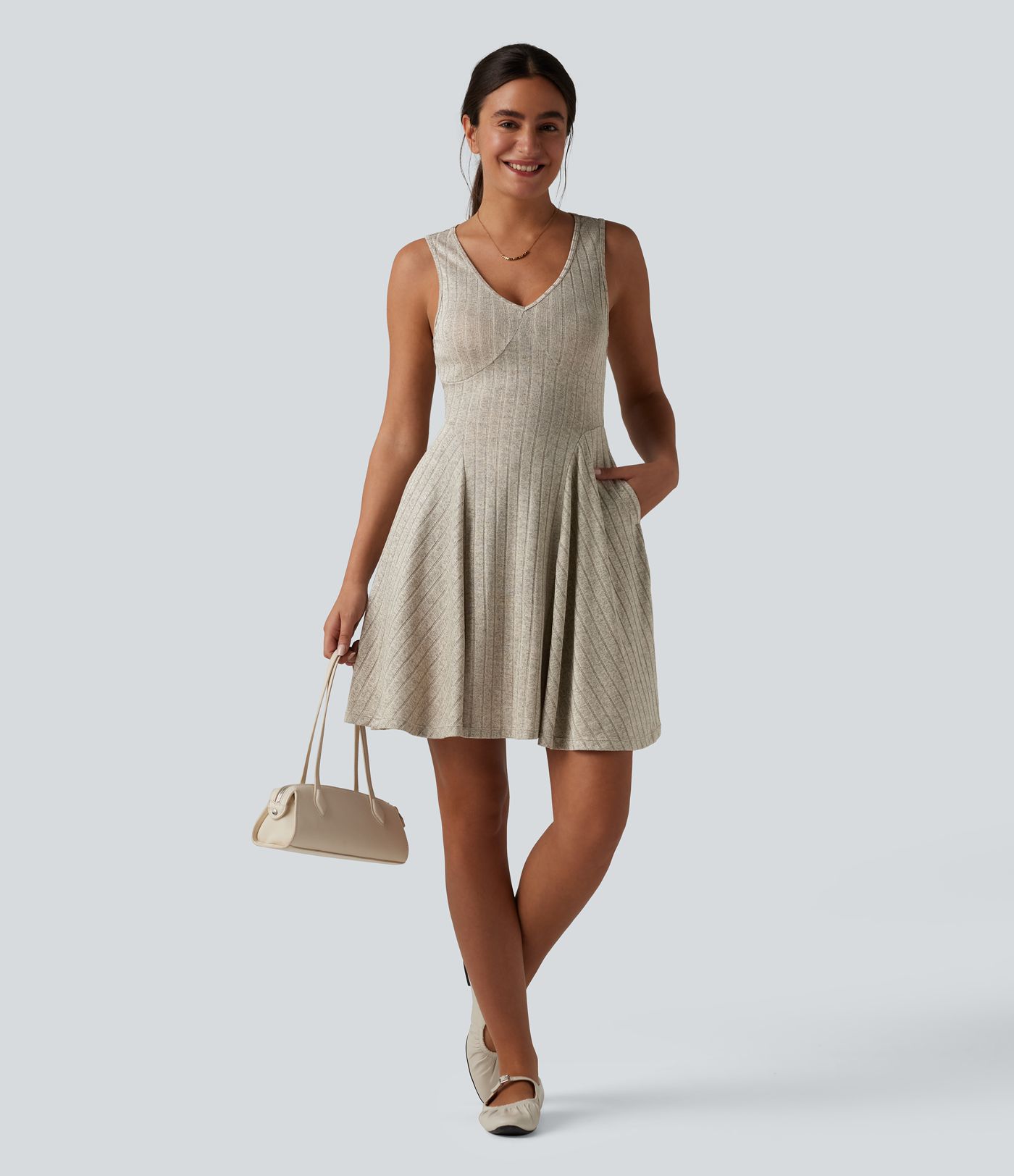 Robe débardeur mini casual évasée col V en maille côtelée avec poches