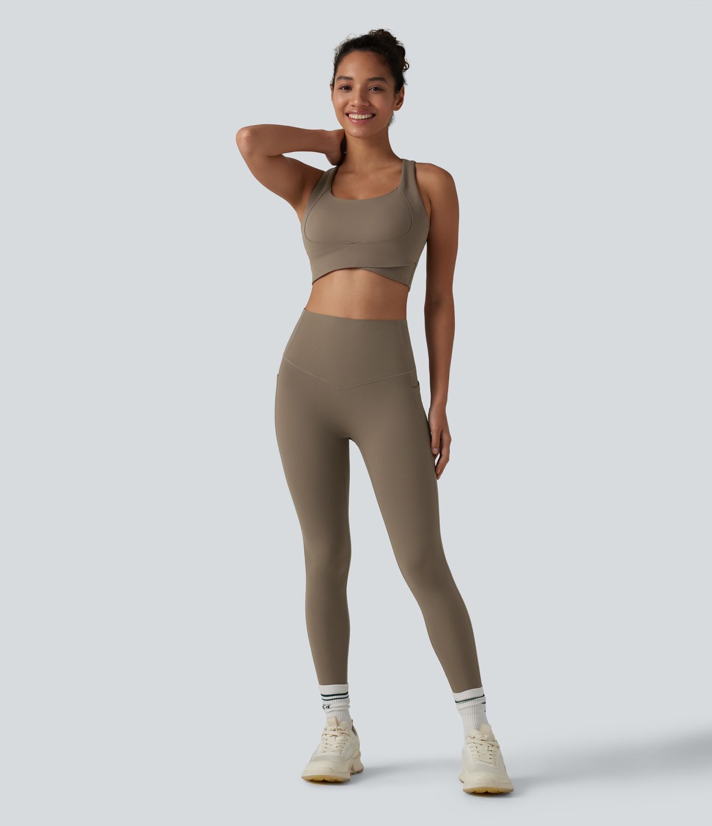 Halara UltraSculpt™ - Gerippte Yoga-Leggings mit hohem Bund, Seitentaschen und Bauchkontrolle