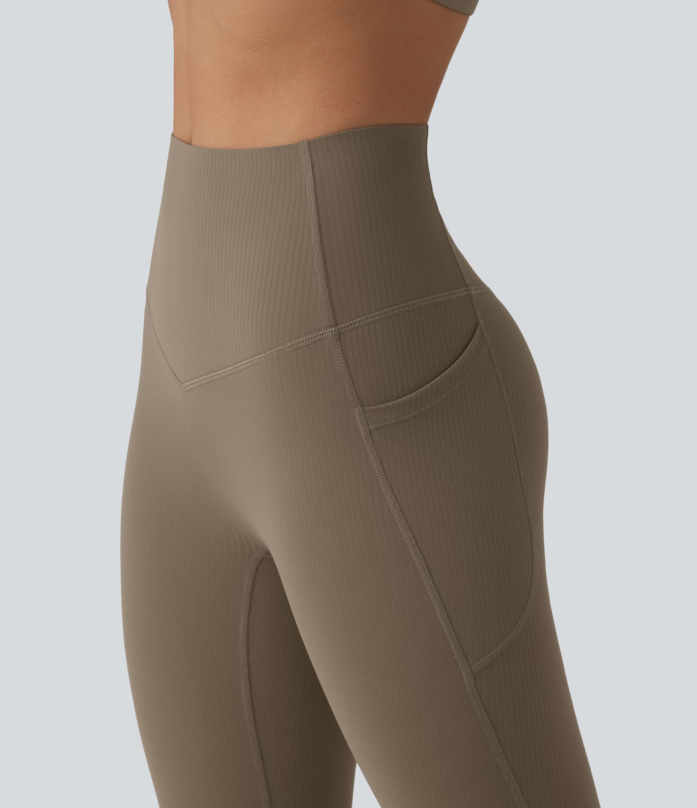 Halara UltraSculpt™ - Gerippte Yoga-Leggings mit hohem Bund, Seitentaschen und Bauchkontrolle