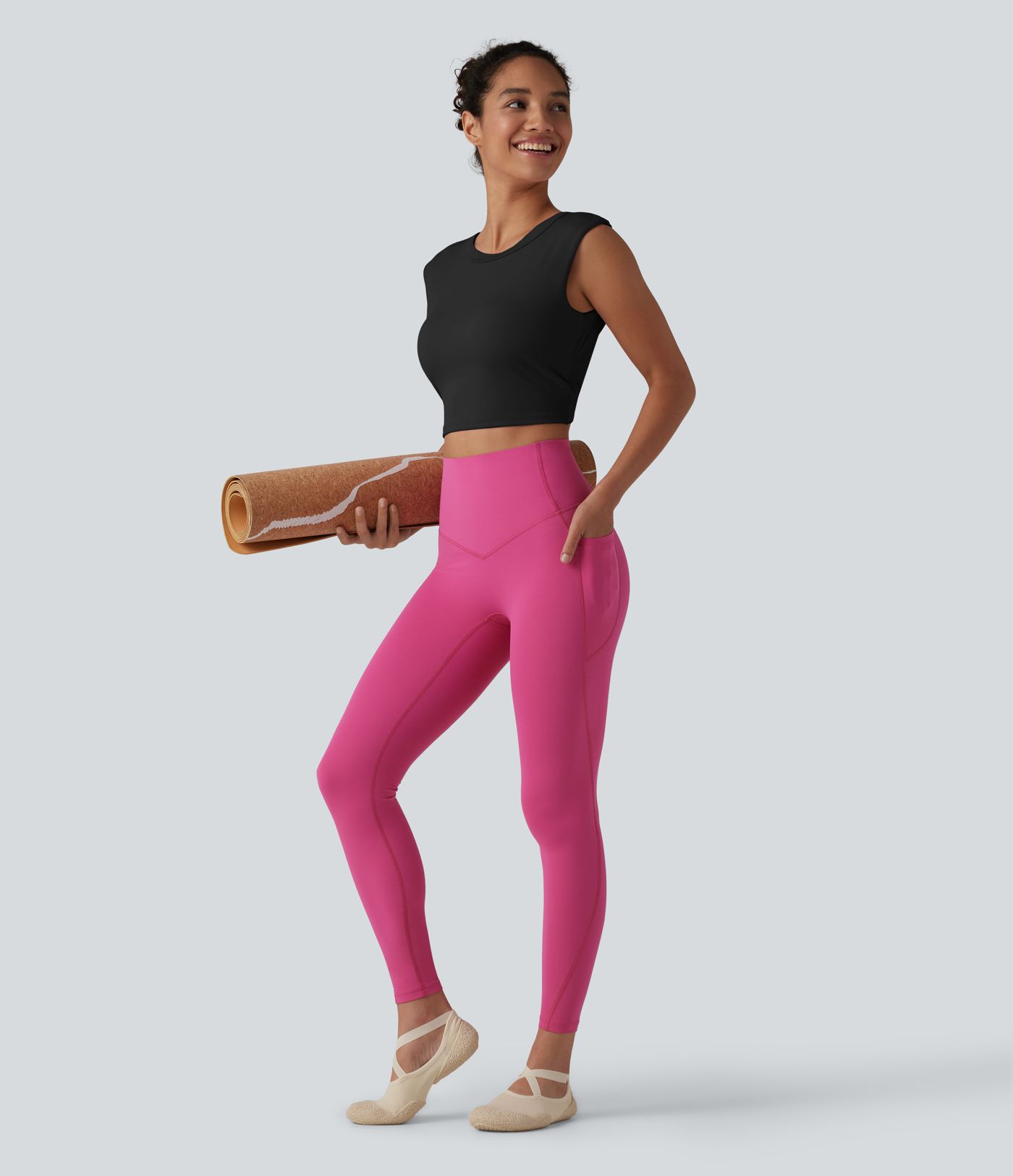 SoftlyZero™ Airy Round Neck Built-in Bra Sleeveless Cool Touch Cropped Yoga Sports Top SoftlyZero™ Airy Round Neck Built-in Bra Sleeveless Cool Touch Cropped Yoga Sports Top