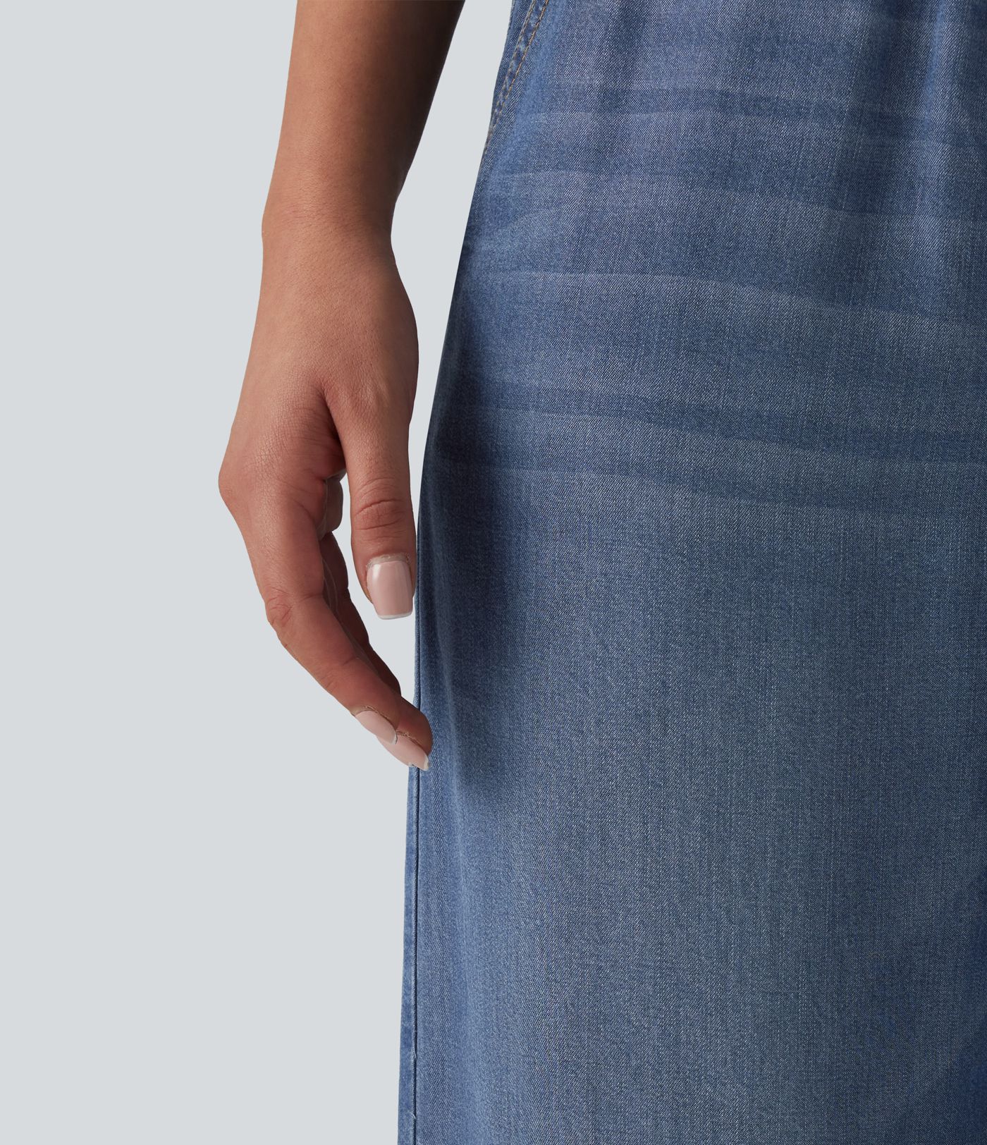 Mid Rise Drawstring Casual Jeans with Pockets Mid Rise Drawstring Casual Jeans with Pockets