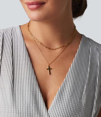 Collier croix en acier inoxydable