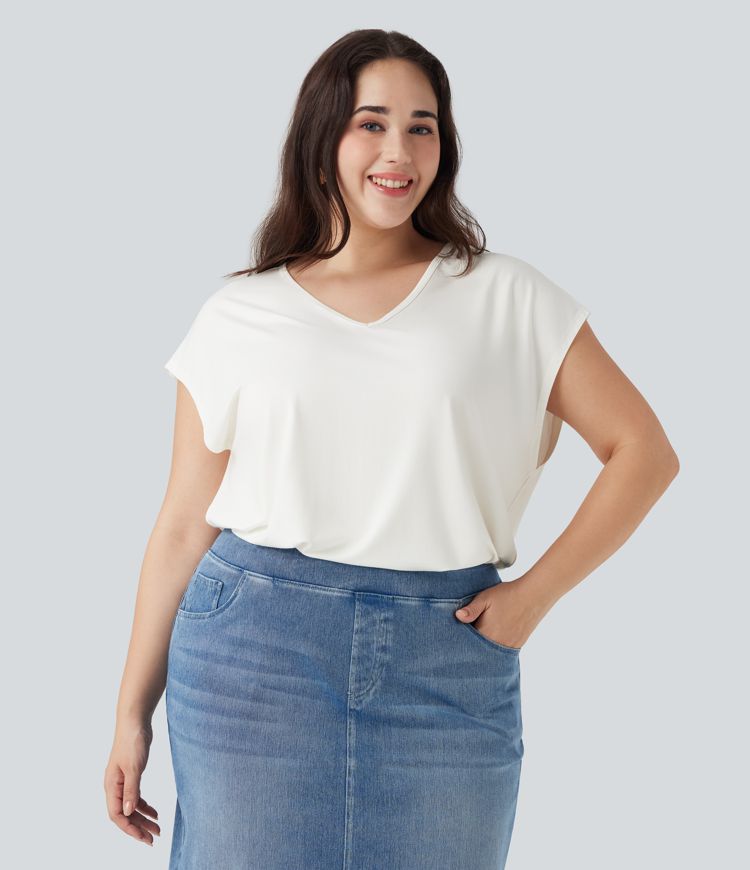 Lässiges T-Shirt mit V-Ausschnitt und kurzen Ärmeln - Plus-Size