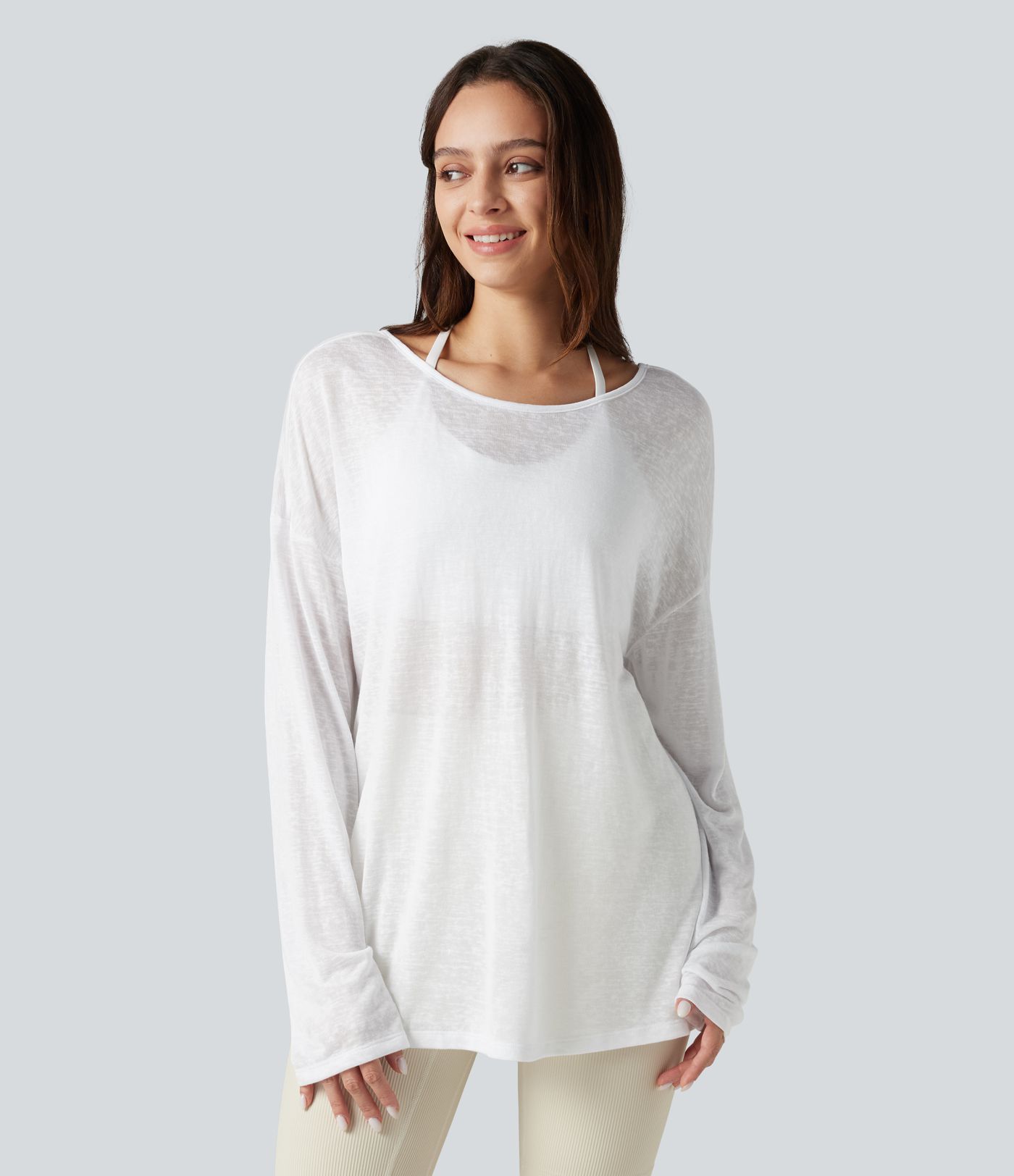 Lässiges, transparentes Top mit U-Boot-Ausschnitt und langen Ärmeln