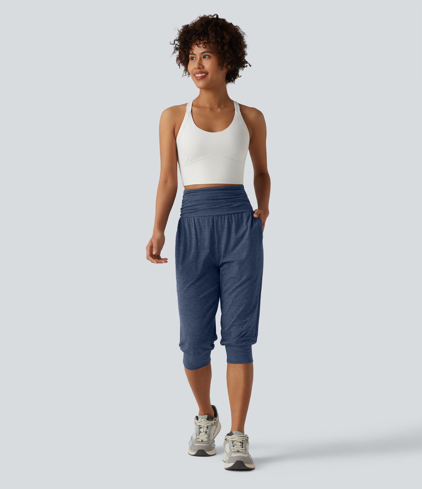 High Waisted Ruched Heathered Yoga Pedal Pushers Joggers with Pockets
