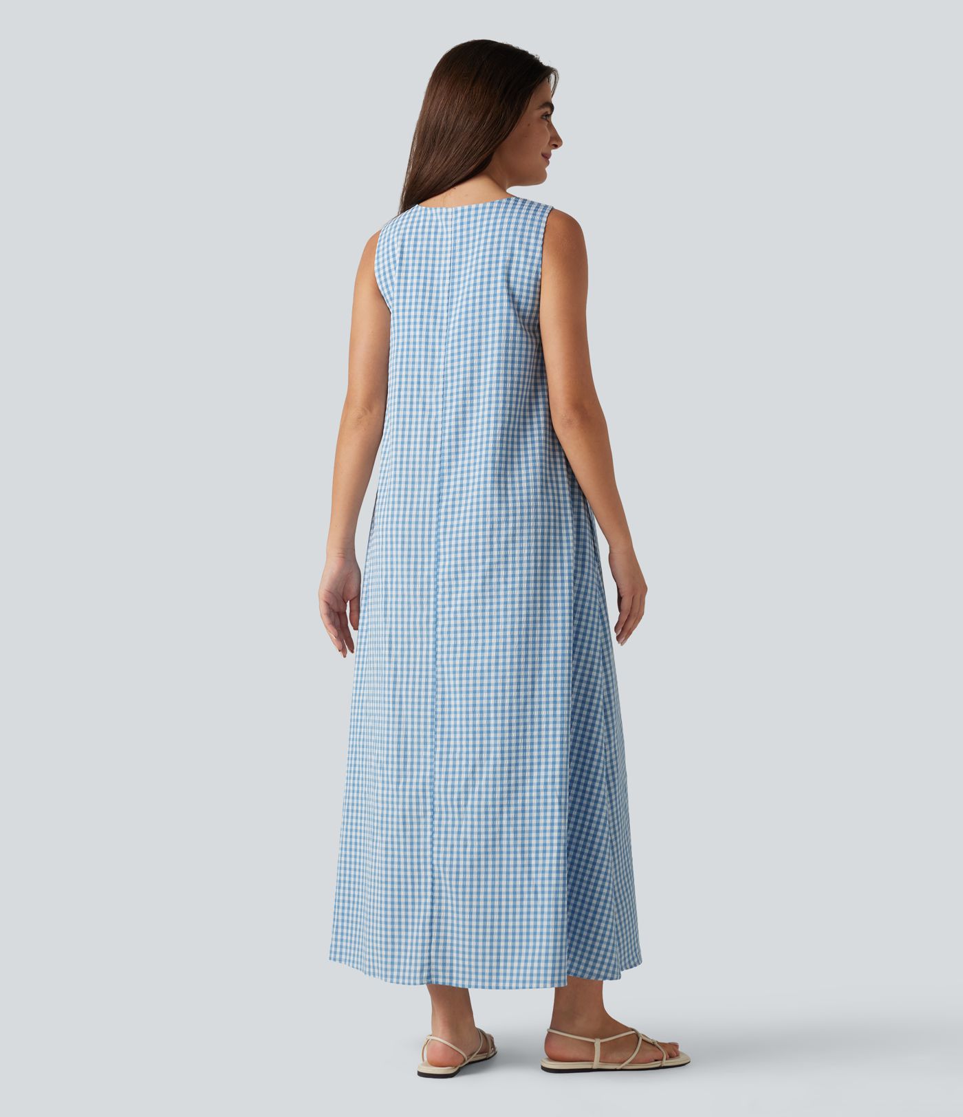 Casual, sleeveless, round-neck midi tank dress with built-in bra in gingham crinkle fabric with pockets