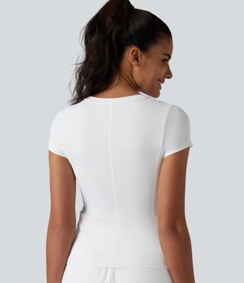 Round Neck Short Sleeve Cool Touch Running Sports Top with Pockets-UPF50+