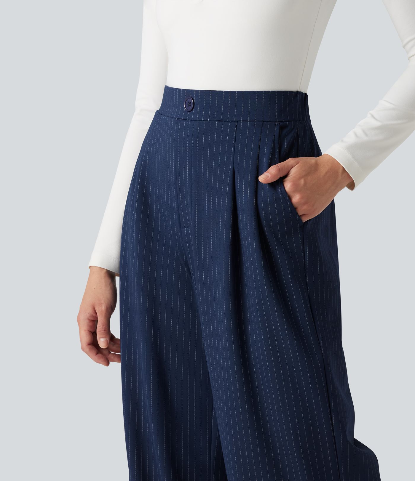 Pantalones de trabajo de pierna ancha y talle alto con botones decorativos, rayas y bolsillos