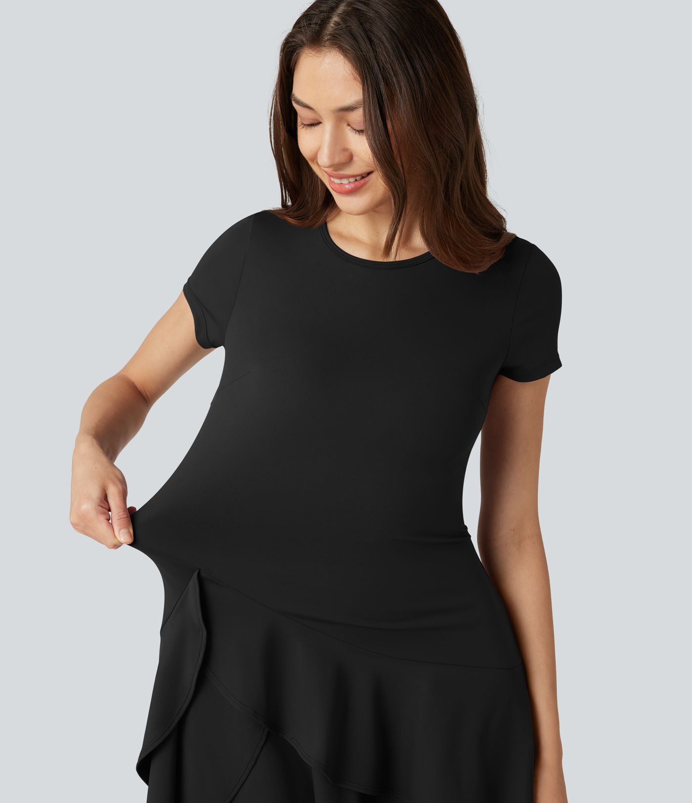 SoftlyZero™ Robe mini décontractée aérée col rond, manches courtes, ourlet à volants étagés, toucher frais SoftlyZero™ Robe mini décontractée aérée col rond, manches courtes, ourlet à volants étagés, toucher frais