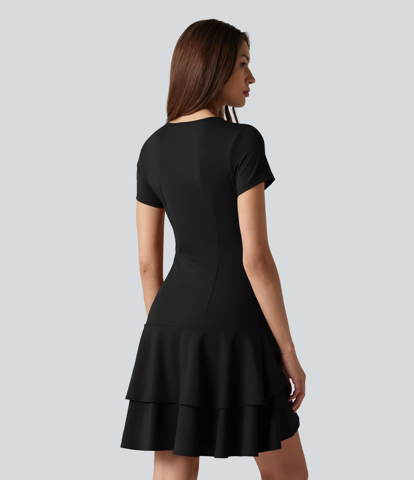 SoftlyZero™ Robe mini décontractée aérée col rond, manches courtes, ourlet à volants étagés, toucher frais SoftlyZero™ Robe mini décontractée aérée col rond, manches courtes, ourlet à volants étagés, toucher frais
