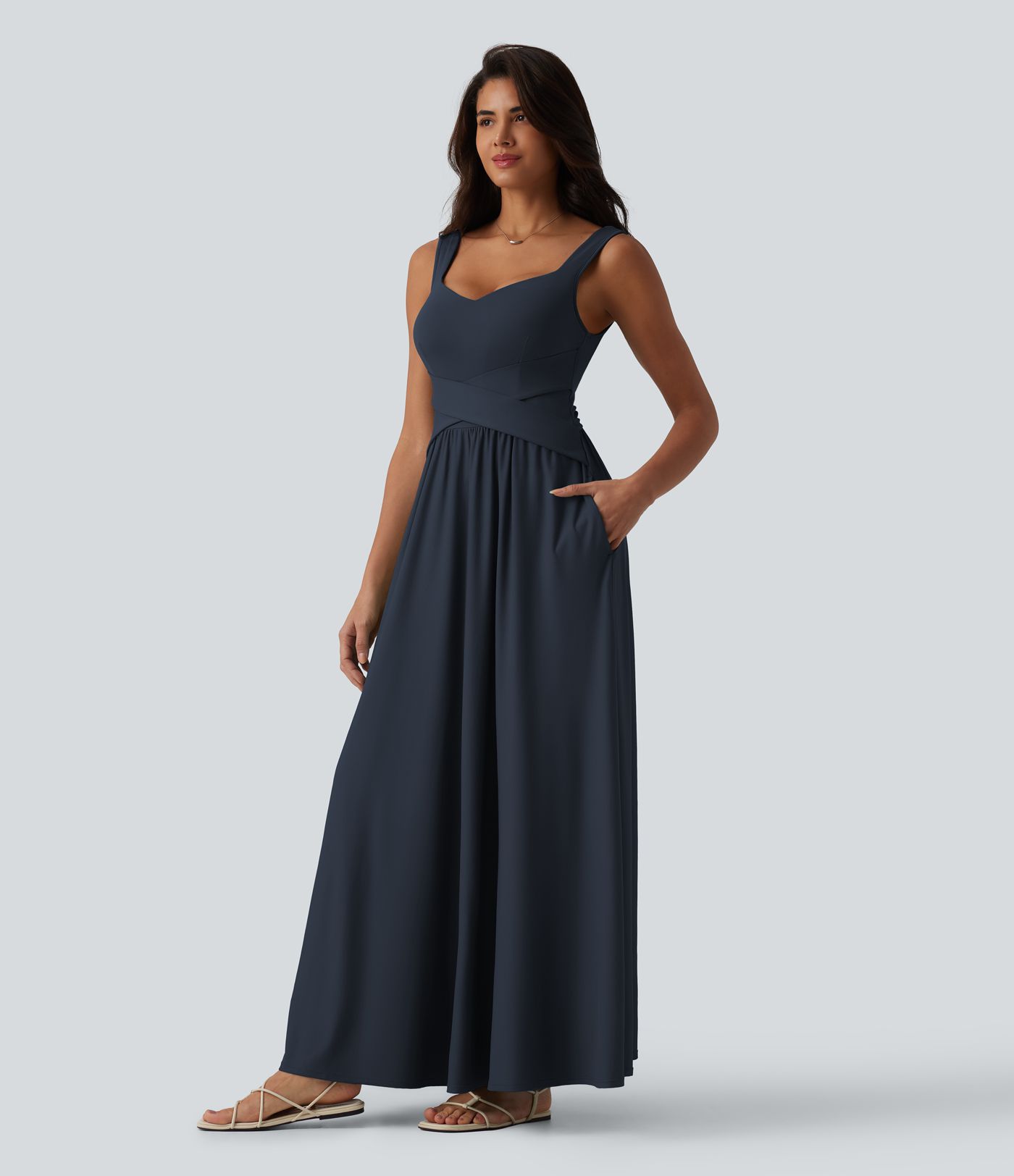 Robe maxi fluide et décontractée avec soutien-gorge intégré et poches (bonnets D–F)