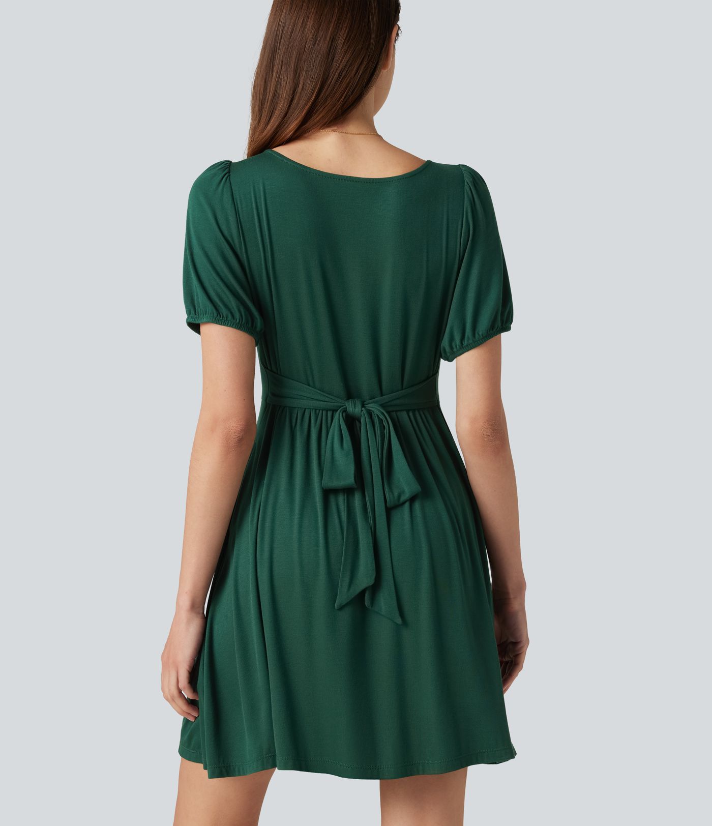 Robe décontractée mini col rond échancré manches courtes dos noué avec poches