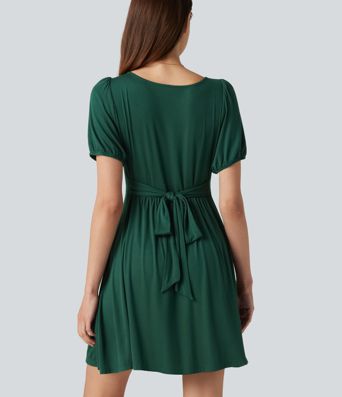 Robe décontractée mini col rond échancré manches courtes dos noué avec poches