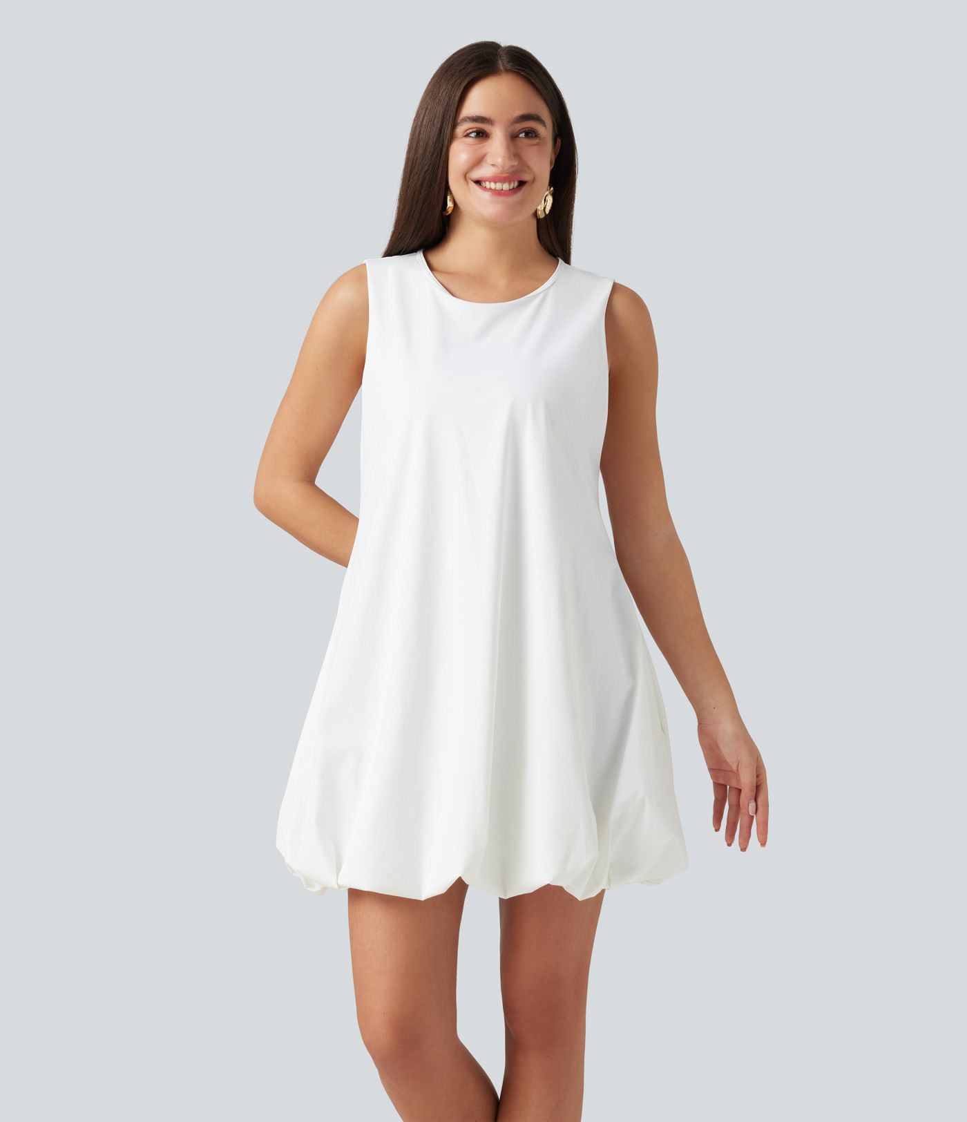 Robe sport mini de danse col rond sans manches coupe boule avec poches Robe sport mini de danse col rond sans manches coupe boule avec poches