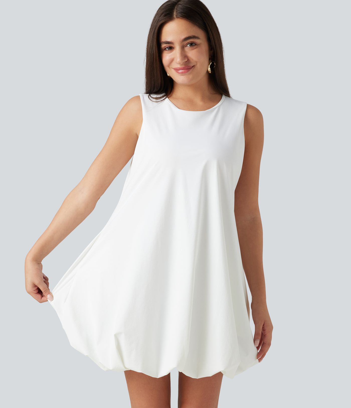 Robe sport mini de danse col rond sans manches coupe boule avec poches Robe sport mini de danse col rond sans manches coupe boule avec poches