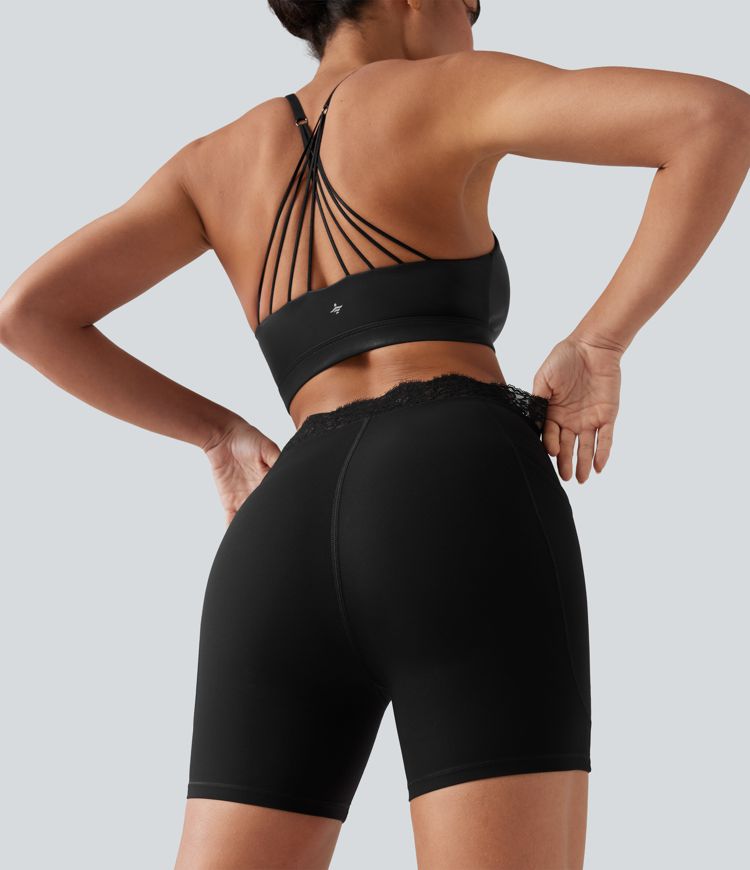 Short de yoga cycliste Halara UltraSculpt™ en dentelle contrastée taille haute et coupe en V, 12,5 cm, avec poches