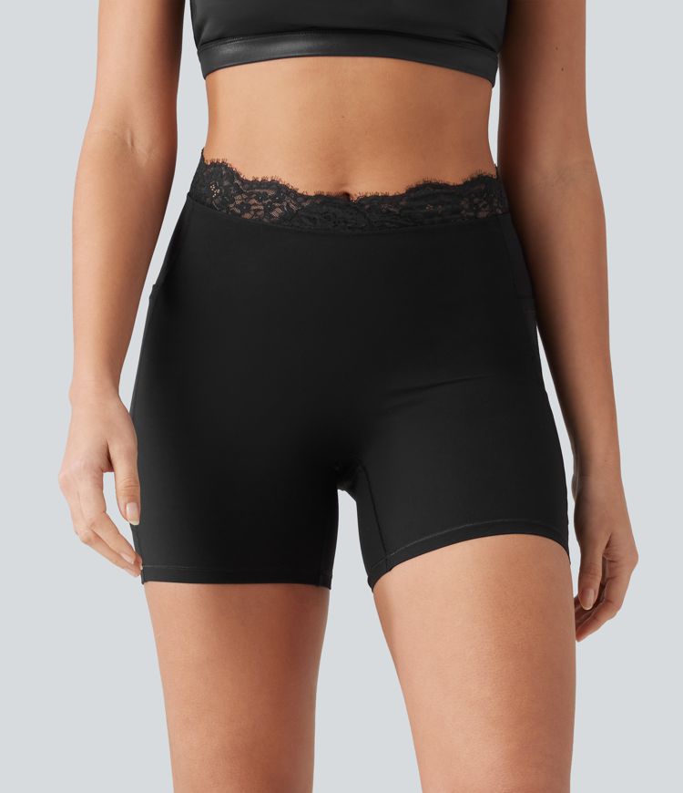 Short de yoga cycliste Halara UltraSculpt™ en dentelle contrastée taille haute et coupe en V, 12,5 cm, avec poches