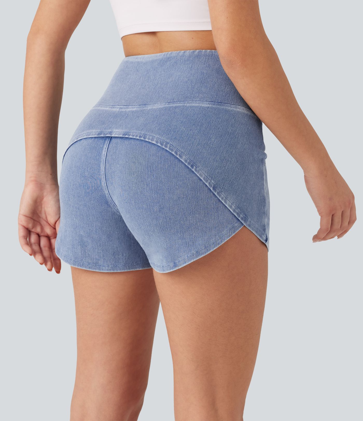 Halara Flex™ - Lässige Denim-Shorts mit hohem Bund, Seitentaschen, Bauchkontrolle und abgerundetem Saum