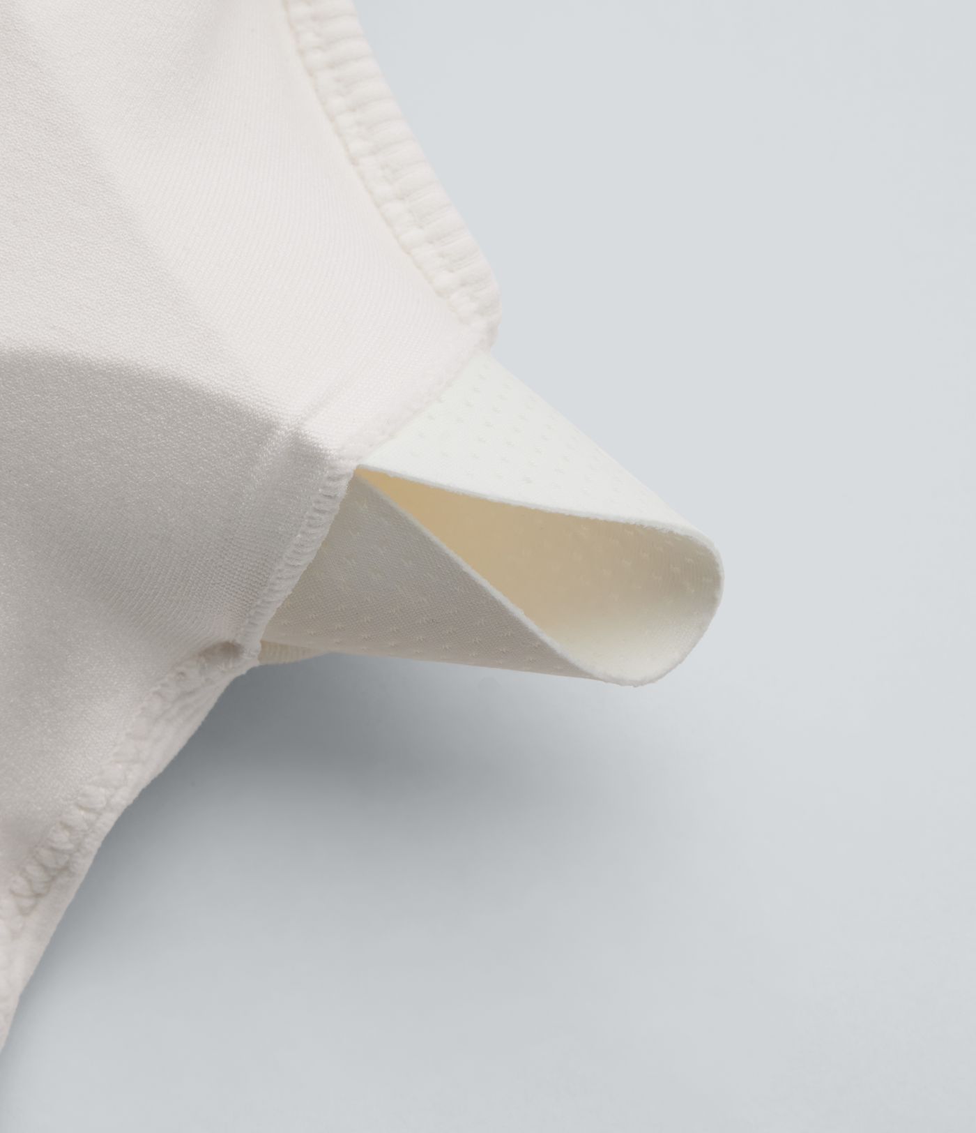 OneForm Seamless Flow Scoop Neck U-back Built-in Bra Casual Tank Top