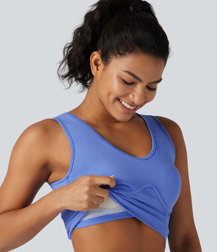 OneForm Sømfrit Flow V-hals med indbygget bh, snøring og croppet yogatanktop.