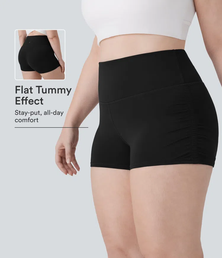 Negro SoftlyZero™ QuickDry SoCinched shorts de running de cintura alta que moldean el abdomen y presentan frunces, talla plus 2,5'' / 1
