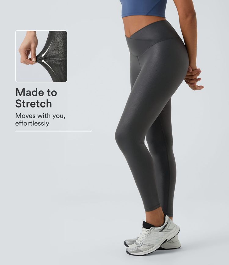 SoftlyZero™ leggings décontractés extensibles en similicuir avec poche croisée et imprimé métallisé SoftlyZero™ leggings décontractés extensibles en similicuir avec poche croisée et imprimé métallisé