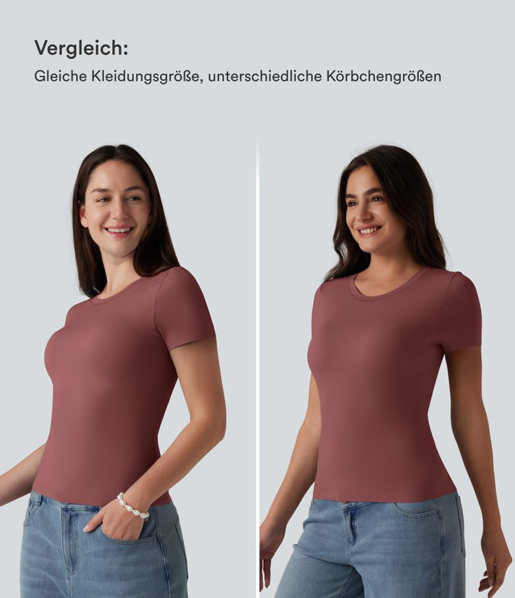 Lässiges T-Shirt mit Rundhalsausschnitt, kurzen Ärmeln und integriertem BH - B-DD Cups Lässiges T-Shirt mit Rundhalsausschnitt, kurzen Ärmeln und integriertem BH - B-DD Cups