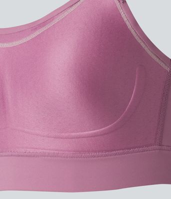 Tréninková sportovní podprsenka se střední oporou a tvarovanými spacer košíčky