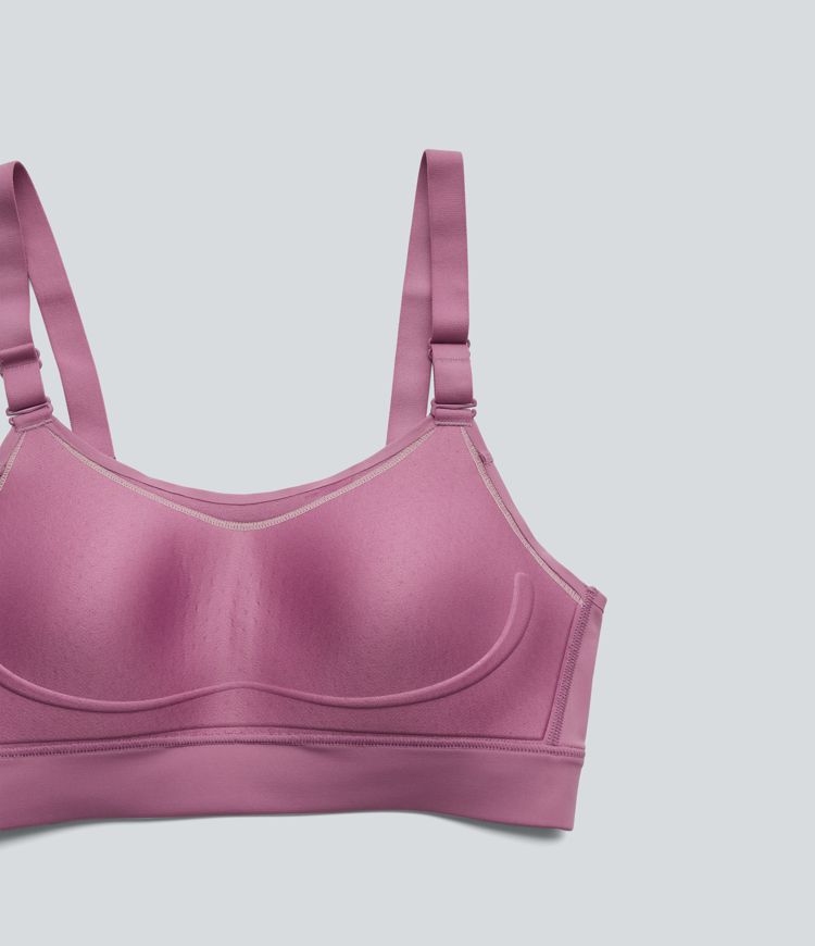 Tréninková sportovní podprsenka se střední oporou a tvarovanými spacer košíčky