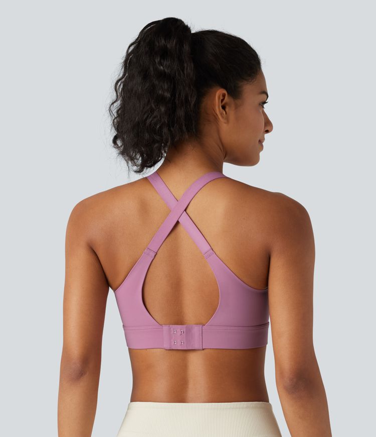 Tréninková sportovní podprsenka se střední oporou a tvarovanými spacer košíčky