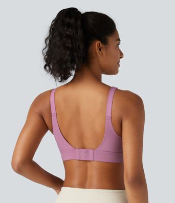 Tréninková sportovní podprsenka se střední oporou a tvarovanými spacer košíčky