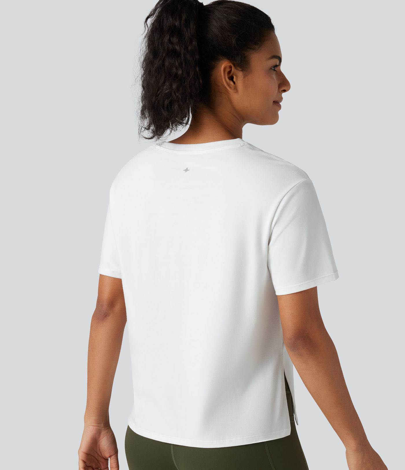 Round Neck Short Sleeve Split Hem Loose Fit Yoga Cotton Sports Top