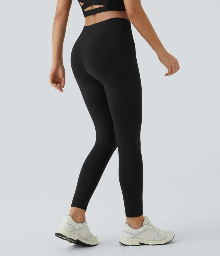 Black Patitoff™ 2.0 Pet Hair Resistant High Waisted Crossover Side Pocket Yoga Leggings / 2